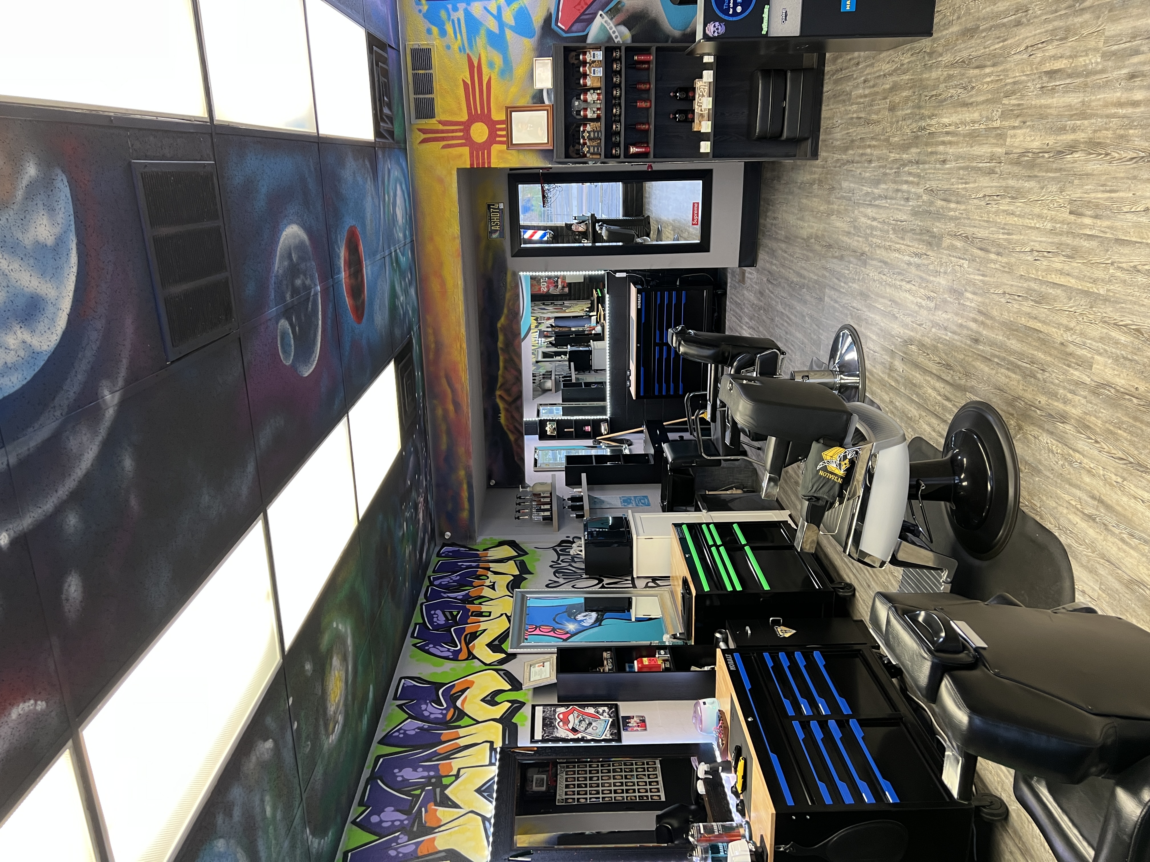 Sir Men's Salon
